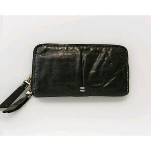 49 SQUARE MILES - Women’s Clingy Zippered Wallet Black Italian Leather 8.25x4.5